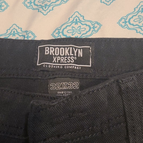 Brooklyn Xpress Jeans - Picture 1 of 3